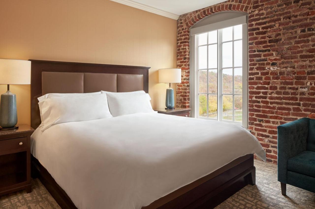 Craddock Terry Hotel, Lynchburg, A Tribute Portfolio Hotel Экстерьер фото